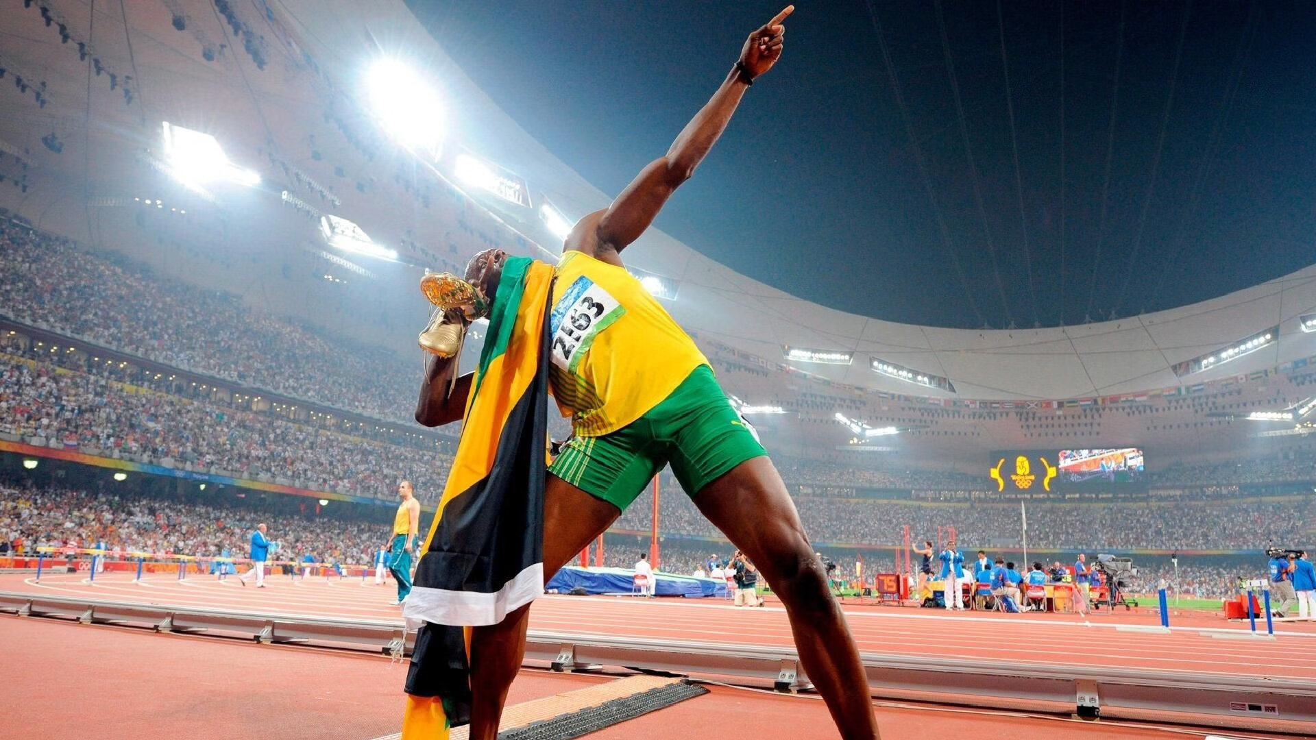 23岁新星打破尘封15年世界纪录，田径赛场再掀狂潮