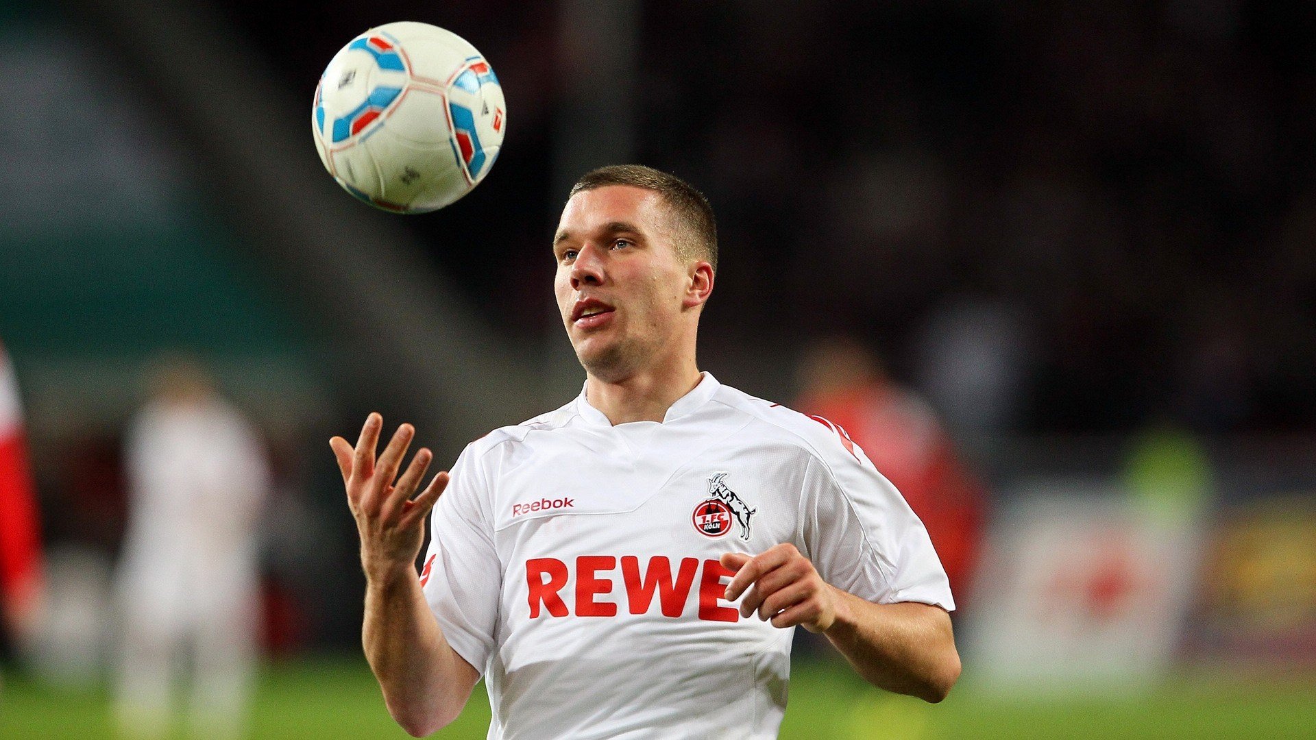 本-怀特谈边路搭档,无论马杜埃凯或萨卡,我都全力以赴,登场即是喜悦