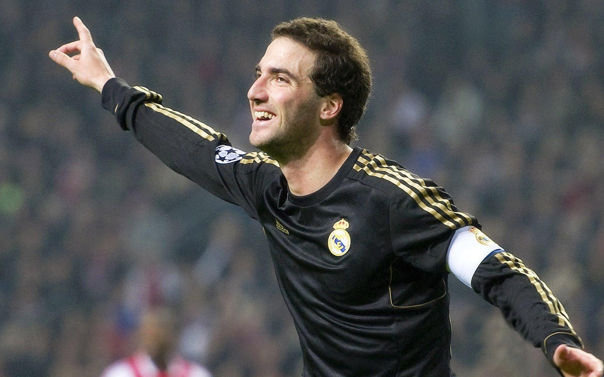 手记又一次在混合采访区看到他们，比前天更痛心